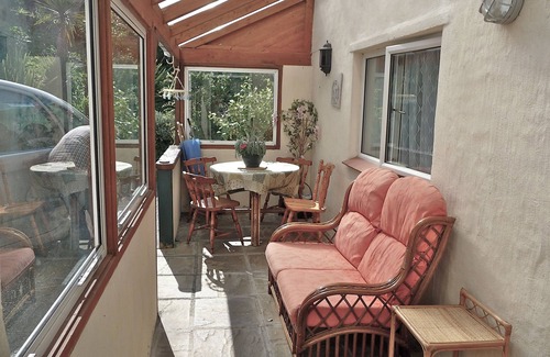 Portreath Casa | 2 ~ Corta caminata ~ Playa ~ Pubs ~ Tiendas: Htd Pool + Hottub + Garden + BBQ + FREE WiFi