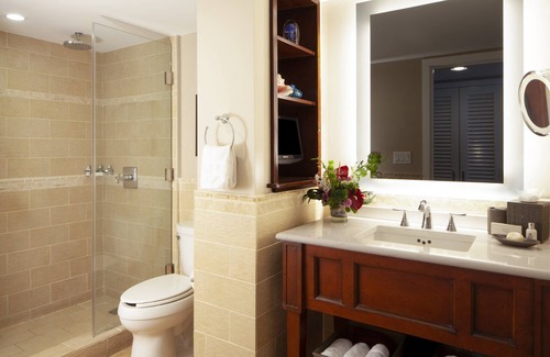 Historic Seaport Hotel | 2 Sophisticated Resort Rooms Perfect for Family Relaxation! Spa Access