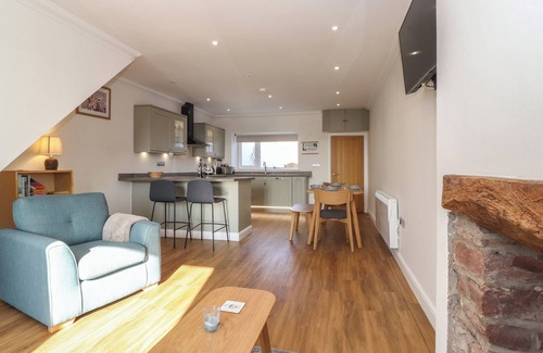 Wigton Cabaña | 2 South Street