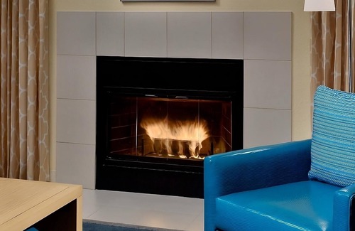 Flagstaff Hotel | 2 Spacious Classy Units, Near 10 Fairway, With Outdoor Pool, Pets Are Allowed!
