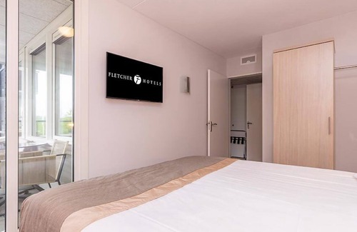 Kamperland Hotel | 2 Spacious Wellness Retreat | Spa, Pool & Resort Access | Beach & Nature Park