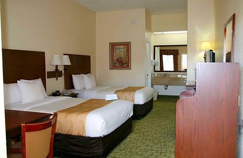 North Weeki Wachee Hotel | Hotel de 3 estrellas ∙ Quality Inn - Weeki Wachee