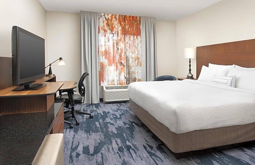 Linthicum Heights Hotel | Hotel de 2 estrellas ∙ Fairfield Inn & Suites Baltimore BWI Airport