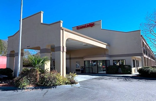 Dothan Hotel | 2-Star Hotel ∙ Econo Lodge Dothan