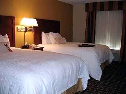 Columbia Hotel | Hotel de 3 estrellas ∙ Hampton Inn & Suites Columbia at the University of Missouri