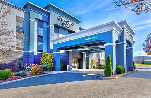 Cortland Hotel | Hotel de 2 estrellas ∙ Hampton Inn Cortland