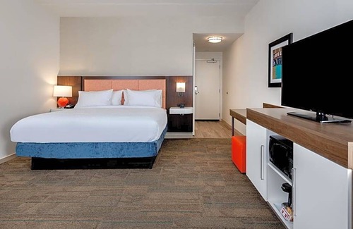 Baltimore Hotel | Hotel de 3 estrellas ∙ Hampton Inn Baltimore Bayview Campus