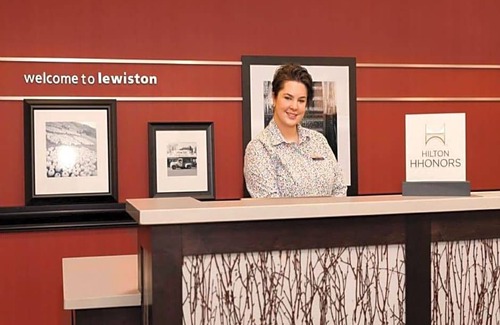 Lewiston Hotel | Hotel de 2 estrellas ∙ Hampton Inn Lewiston-Auburn