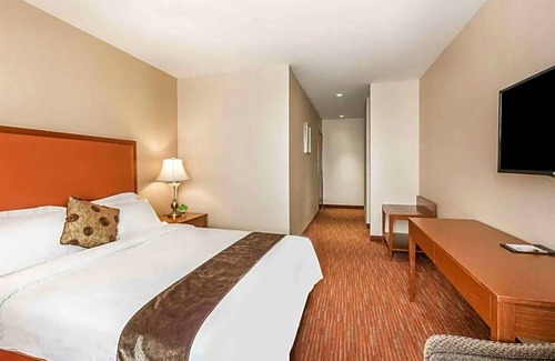 Flushing Chinatown Hotel | Hotel de 4 estrellas ∙ Ramada by Wyndham Flushing Queens