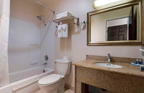 Cedar Hills Hotel | Hotel de 2 estrellas ∙ Rodeway Inn & Suites Hwy 217 & 26 W