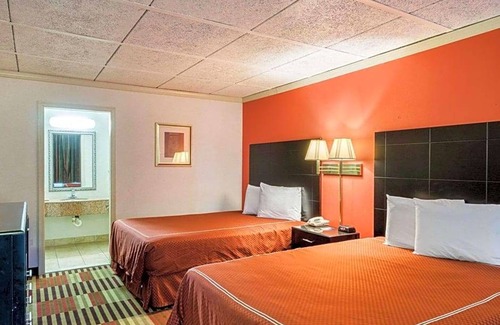 Yorkshire Hotel | Hotel de 2 estrellas ∙ Rodeway Inn Newark
