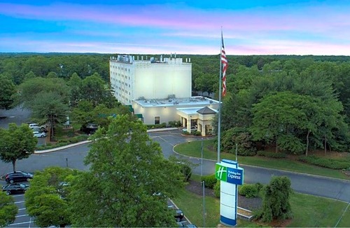 Centereach Hotel | Hotel de 2 estrellas ∙ Holiday Inn Express Stony Brook-Long Island, an IHG Hotel