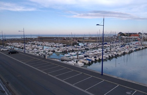 Grandcamp-Maisy Apartamento | 2 steps from the sea with a breathtaking view
