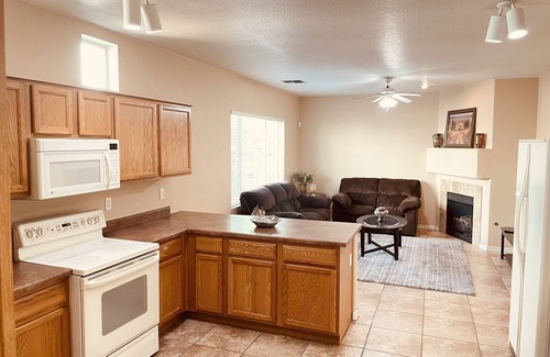 Sahuarita Casa | 2 Story, 4 Bedroom, 2.5 Bathroom Home in Rancho Sahuarita.