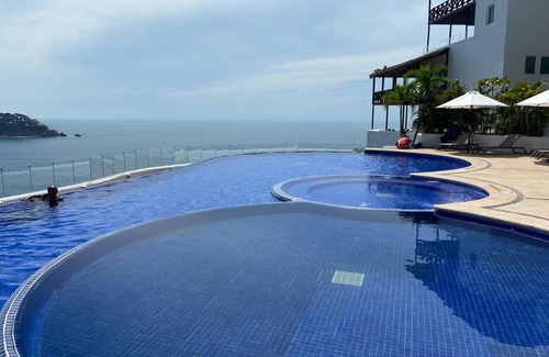 Bahía Puerto Marqués Condominio | 2 story apartment with amazing views of the ocean