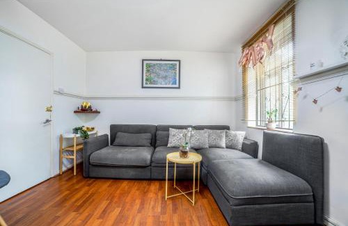 Larkhall Apartamento | 2 story apt on the ground floor at Clapham north