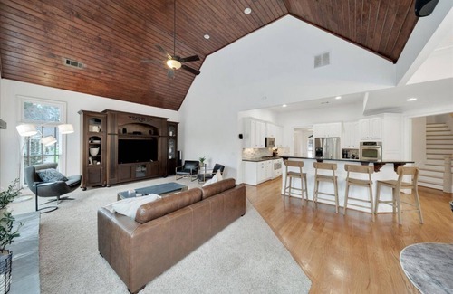 Flowery Branch Casa | 2 story dock | hot tub | pets ok | game room