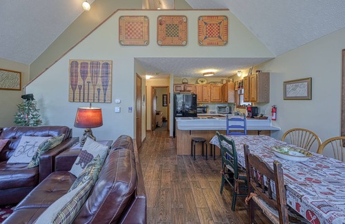 North Glade Hills Casa | 2-story home with private hot tub, firepit, deck, grill, wood stove, W/D, lawn