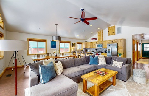 Serene Lakes Casa | 2-story home with private beach, grill, deck, washer/dryer, & AC