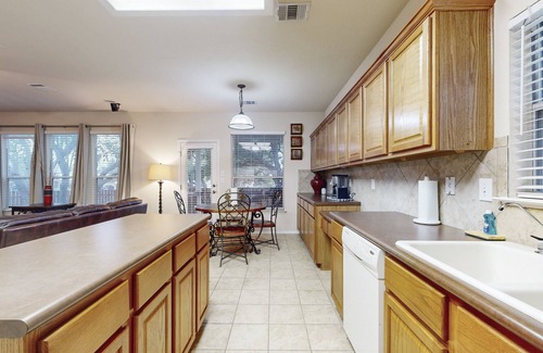 Far North Central Casa | 2-story house with back patio, grill, streaming, washer/dryer, & 2 living areas