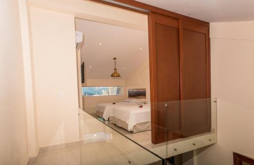 Punta Cancún Apartamento | 2 Story Oceanfront Penthouses on Cancun Beach!