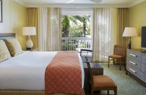 Key West Complejo | 2 Sunset Harbor Resort, Marina, In Town, Hot Tub!