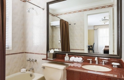 Central Park West Hotel | 2 Superior 2 Double Beds at The Lucerne Hotel, Rooftop Dining!