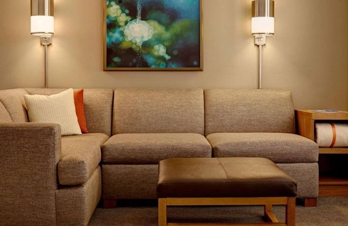 Austin Hotel | 2 Units Close to Inner Space Cavern! Outdoor Pool, FREE Parking, Pets Allowed!
