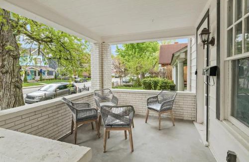 Herron Morton Casa | 2 Units Combined-5BR-2 Living Rooms - 2 Kitchens