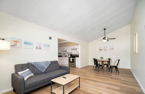 Southpoint Casa | 2 units of a Quadplex