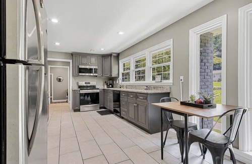 Huntsville Casa | 2 Units - Near Dwtn & Arsenal - American Oasis