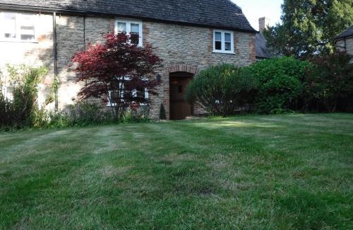 Highworth Casa | 2 Vicarage Lane