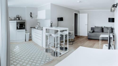 Innenstadtring Apartamento | 2-Zimmer City Apartment 57m² mit King Size Bett und Küche