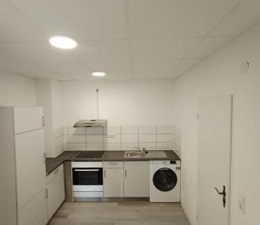 Neumuenster Apartamento | 2 Zimmer Unterkunft in Zentraler Lage Wasbeker Str