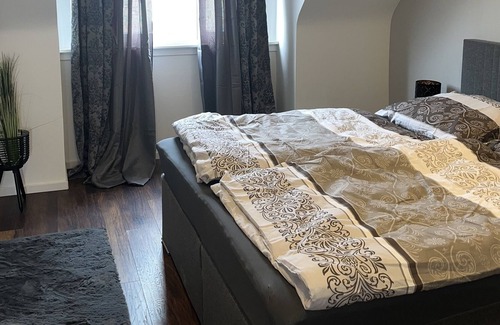 Altstadt Apartamento | 2 Zimmer Wohnung HU Innenstadt