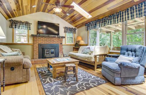 Skyland Casa | 20-Acre Cabin with Pond 5 Mi to Biltmore Estate!
