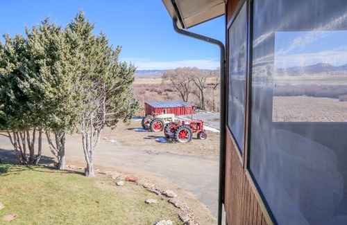Carbon County Casa | 20+ Acres of Peace @ The Saratoga Hoemstead