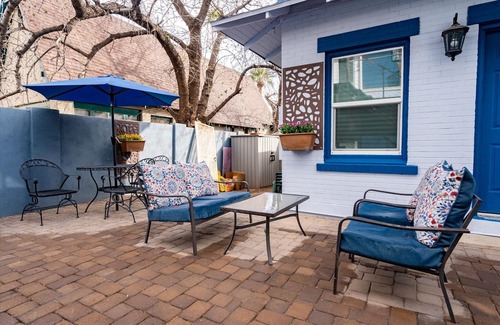 Roosevelt Condominio | 20 Chelsea Place 1 Bedroom Condo by RedAwning