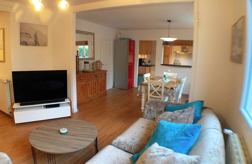 Chenac-Saint-Seurin-d'Uzet Casa | 20% DISCOUNT FOR SUMMER DATES Three bed house in pretty village Gironde estuary