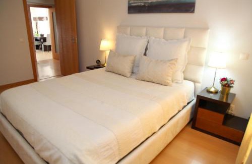 Sao Bartolomeu de Messines Apartamento | 20 da Vila - Apartment with Terrace