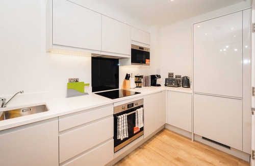 Royal Docks Apartamento | -20% LUX Riverside Duplex Masionette By LCY/ExCeL I 25min to Tower of London