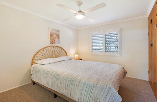 Dicky Beach Casa | 20 Mackay St Dicky Beach QLD