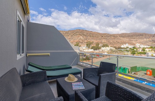 Playa de Mogan Apartamento | A 20 metros de la playa, terraza, parking privado y AC