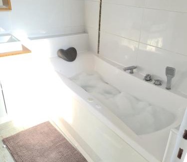 Thorigny-sur-Marne Apartamento | 20 min de Disneyland - 4 chambres - 30 min Paris