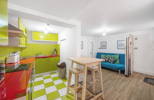 Camberwell Green Apartamento | 20 min from London centre| 2 bedrooms w/ ensuite baths, kitchen & living room.