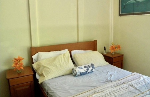 Jicaral Otro | 20 min from waterfall - remote cozy Costa Rican house surrounded by epic nature.