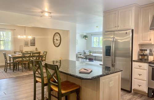 West Milton Casa | < 20 minutes from Bucknell. 4 minutes from Routes I-80 & 180.