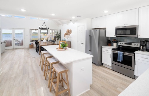 Graford Casa | 20 minutes from Rocker B! Luxury Waterfront PK Home on the Peninsula!