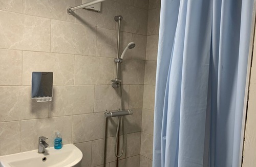 Dudden Hill Apartamento | 20 minutes to centre with excellent transport links.