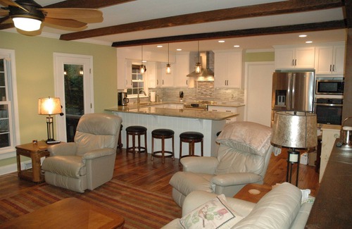 Saxony Forest Casa | 20 minutos a Clemson - Remodelado 4 BR / 3 BA Waterfront